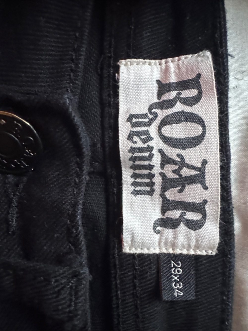 Roar Men’s Skinny Jeans - Black